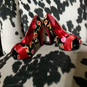 Pinup couture shoes
